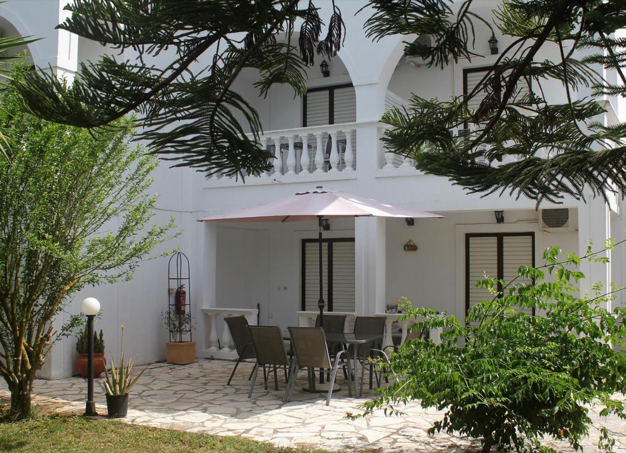 Rodis Studios Τσιλιβί Εξωτερικό φωτογραφία